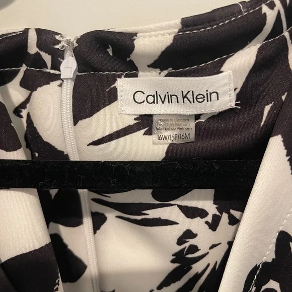 Calvin Klein Black and White Floral Dress - Picture 3 of 6